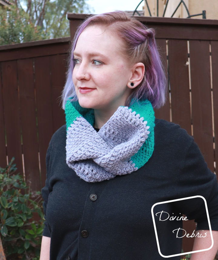 Free Crochet Whitney Cowl Pattern