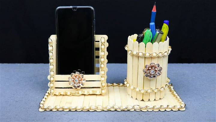 Homemade Pen Stand and Mobile Phone Holder
