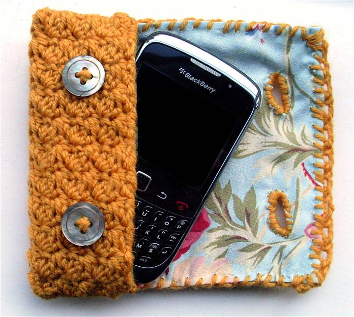 Vintage-Style Phone Case Crochet Pattern