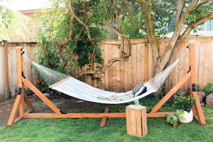 How to Make a Hammock Stand