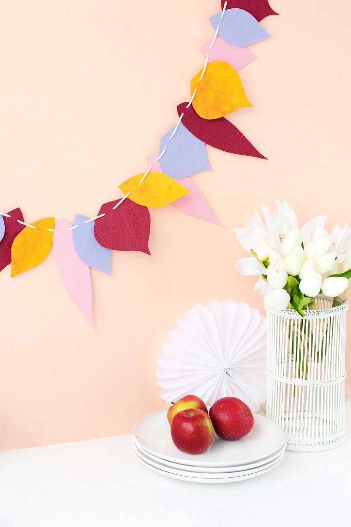Making an Autumn Leaf Paper Garland for Curbly