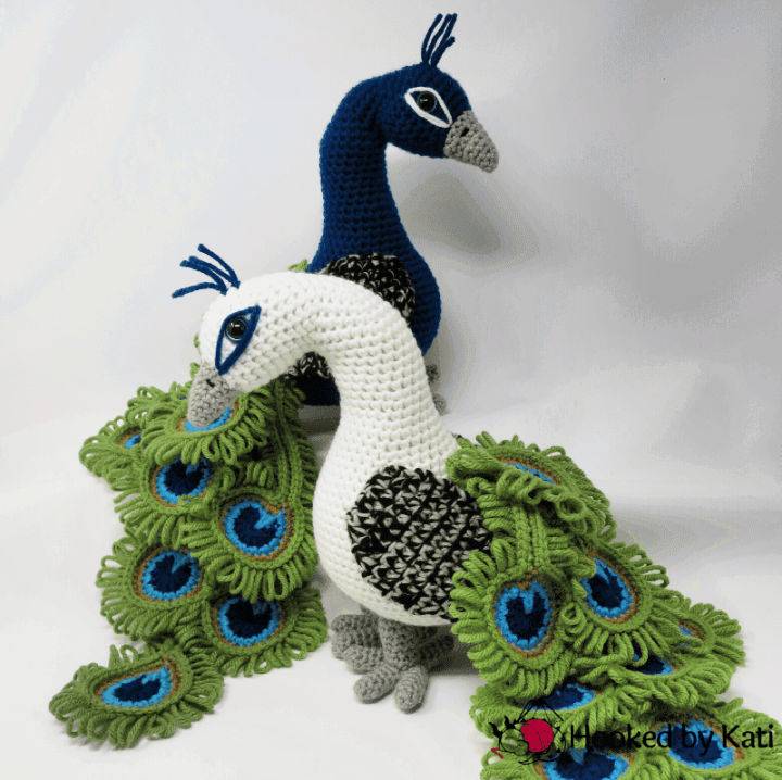 Realistic Crochet Regal The Peacock Pattern