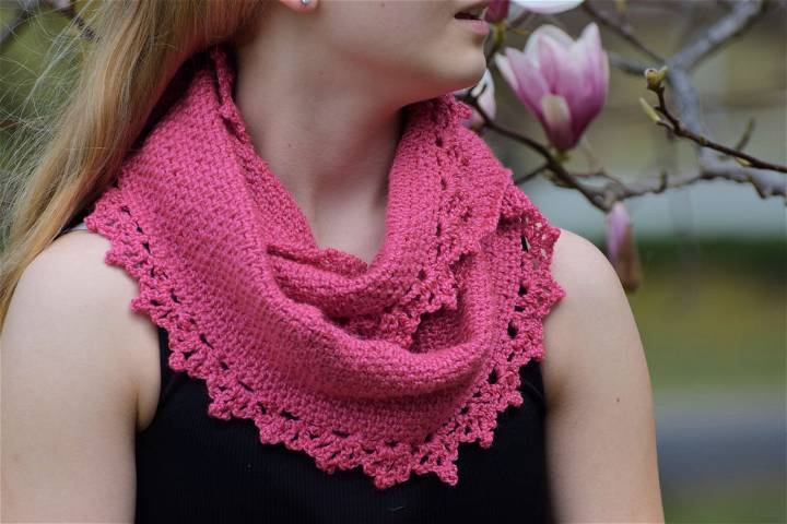 How to a Crochet Rose Lace Cowl - Free Pattern