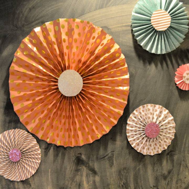 Simple and Easy DIY Paper Fans