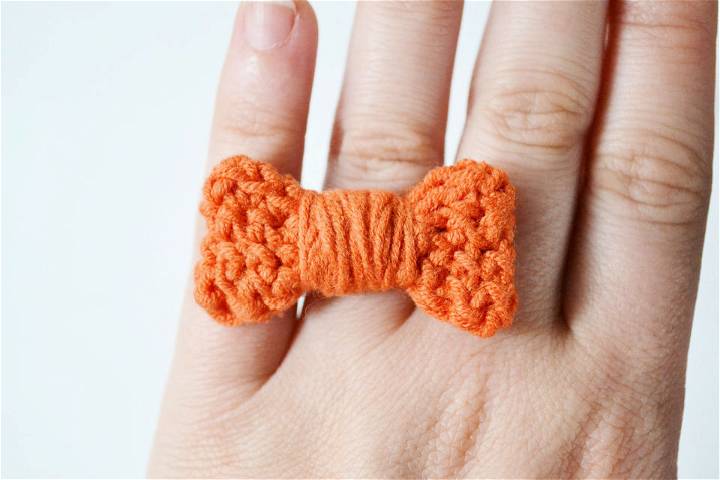 Free Crochet Small Bow Ring Pattern