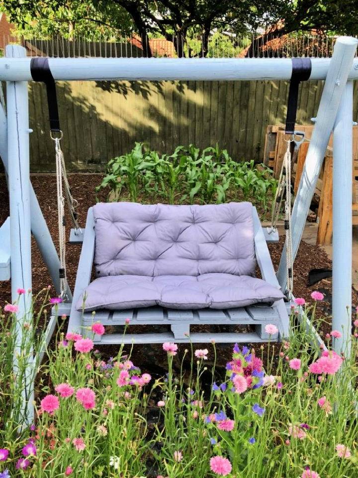 DIY Pallet Swing Seat Step by Step Instructions