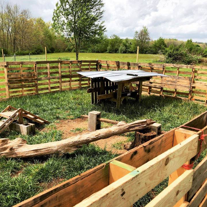 No Dig Pallet Fence for Small Livestock