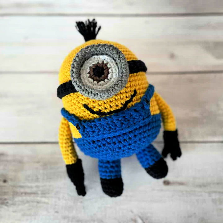 Adorable Crochet Minion Pattern