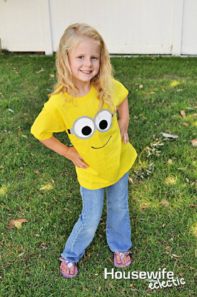 Adorable Minion Shirts for Gift