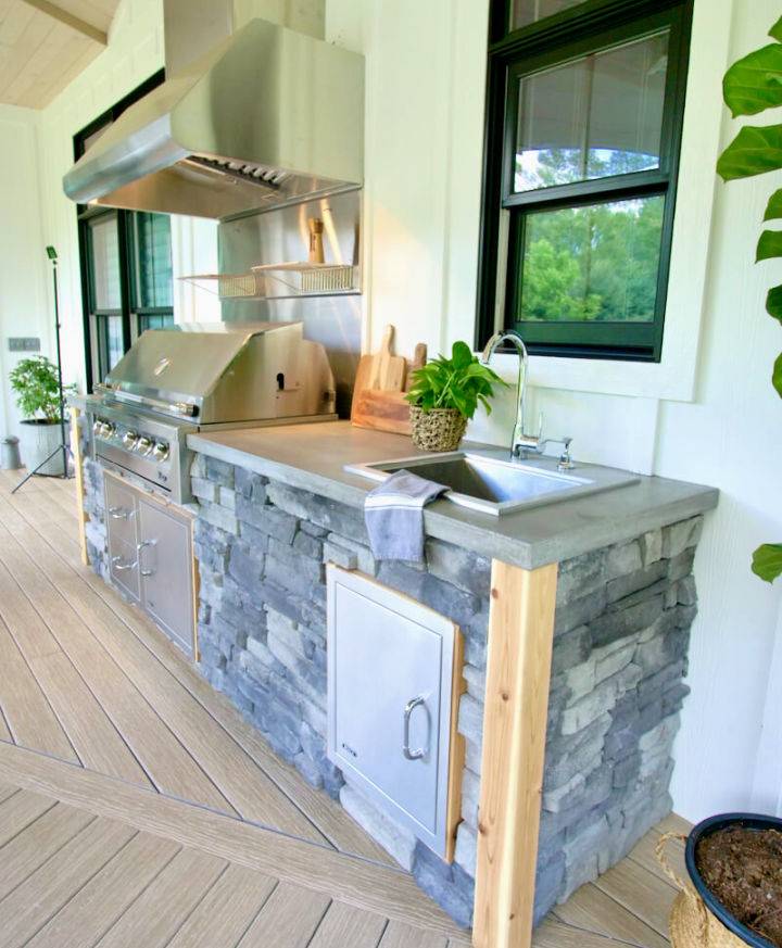 Amazing DIY Outdoor Kitchen With Grill and Sink