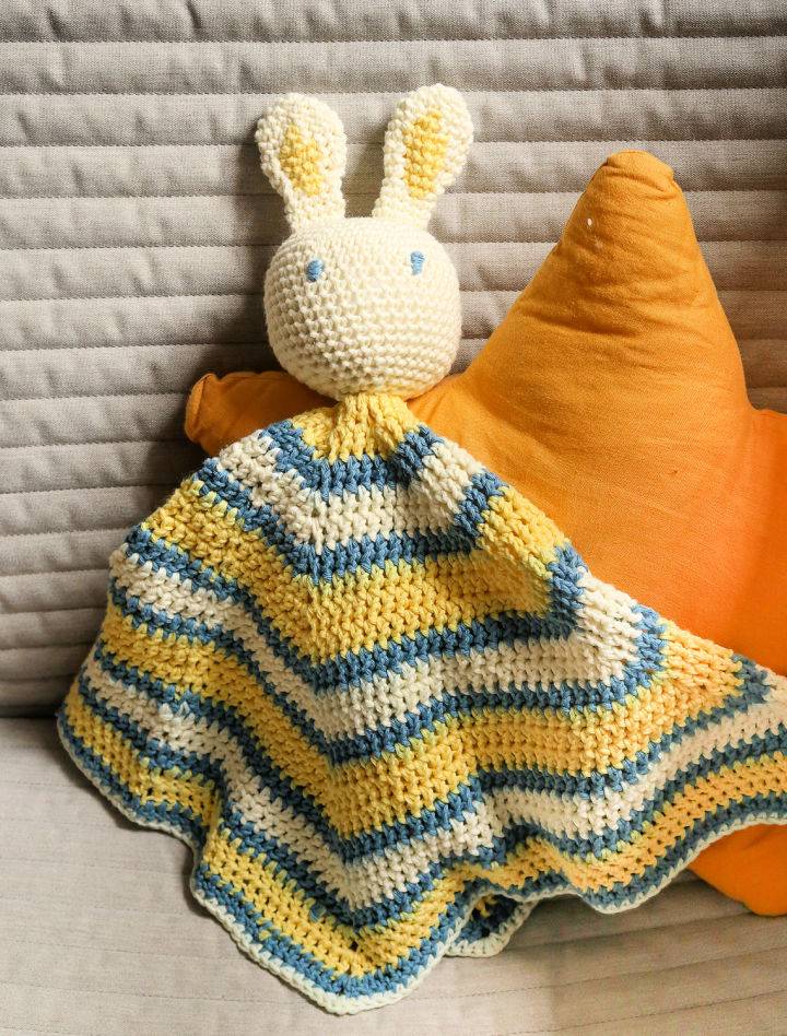 Boutchou Crochet Baby Lovey Pattern