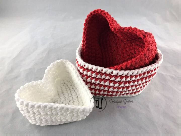 Colorful Crochet Heart Shaped Nesting Baskets Pattern