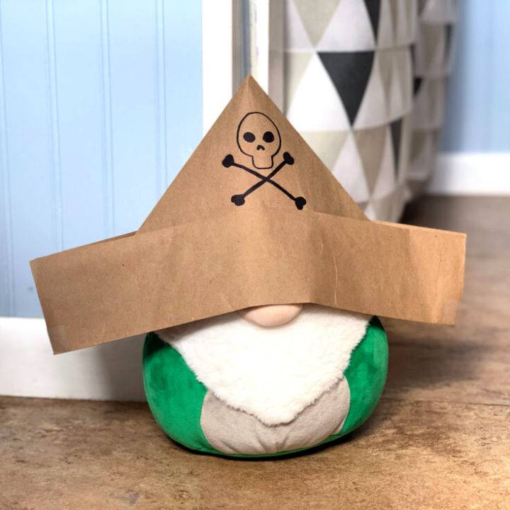 Make Your Own Origami Pirate Hat