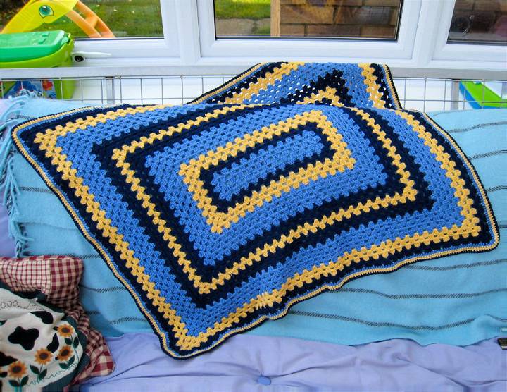 Crochet Rectangle Granny Afghan Pattern
