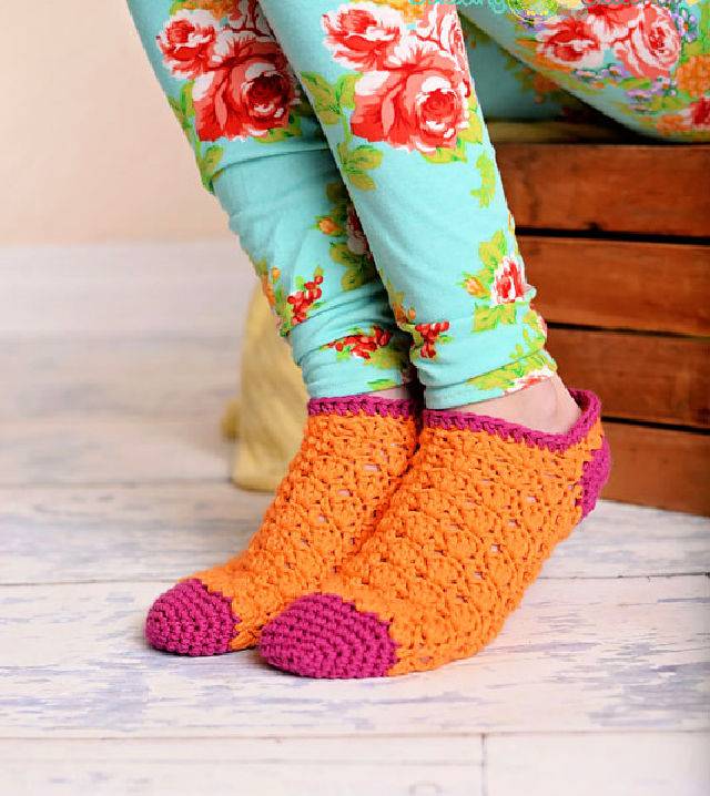 Crocheting Color Pop Socks Pattern