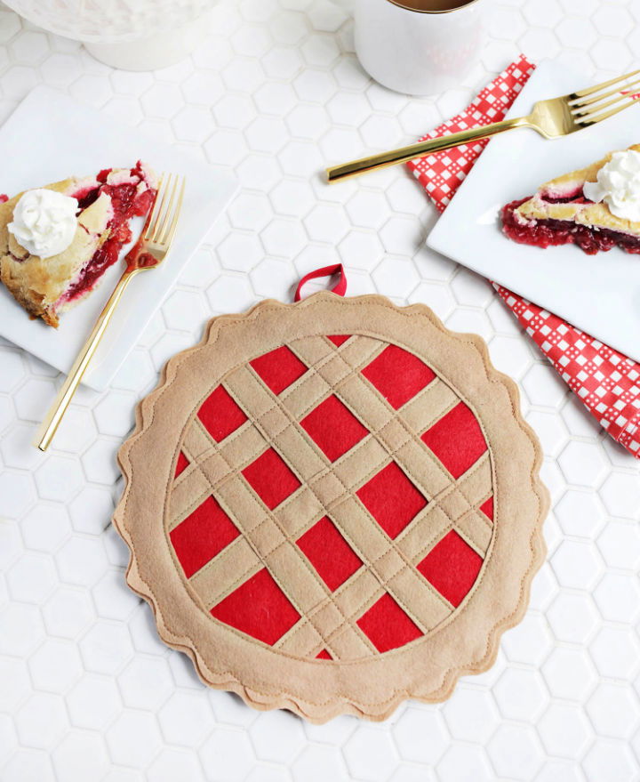 DIY Cherry Pie Potholder