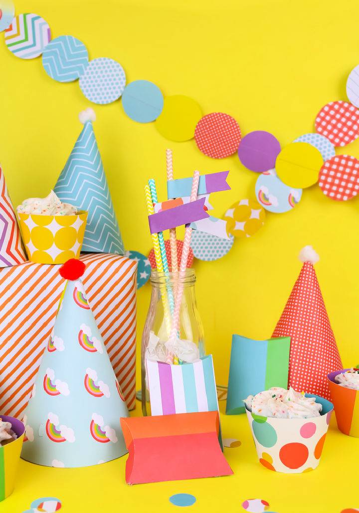 DIY Paper Party Hats With Cricut