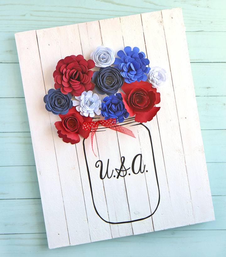DIY Patriotic Pallet Wood Sign With Rolled Paper Flowers