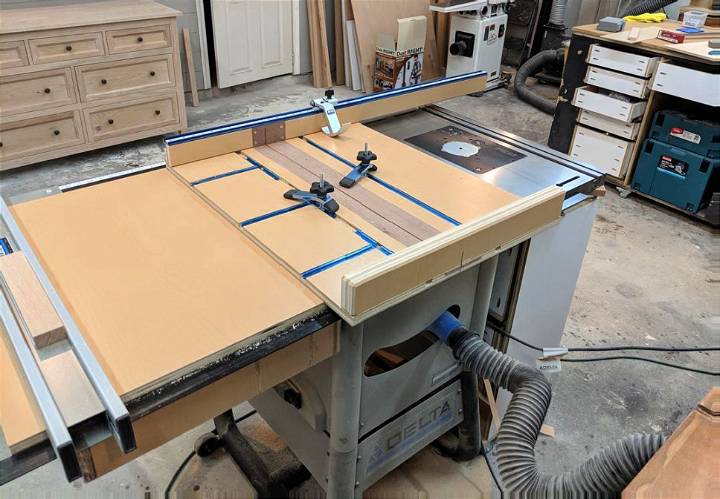 DIY Table Saw Crosscut Sled Using Plywood