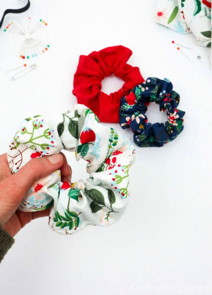 Fun and Easy DIY Scrunchie