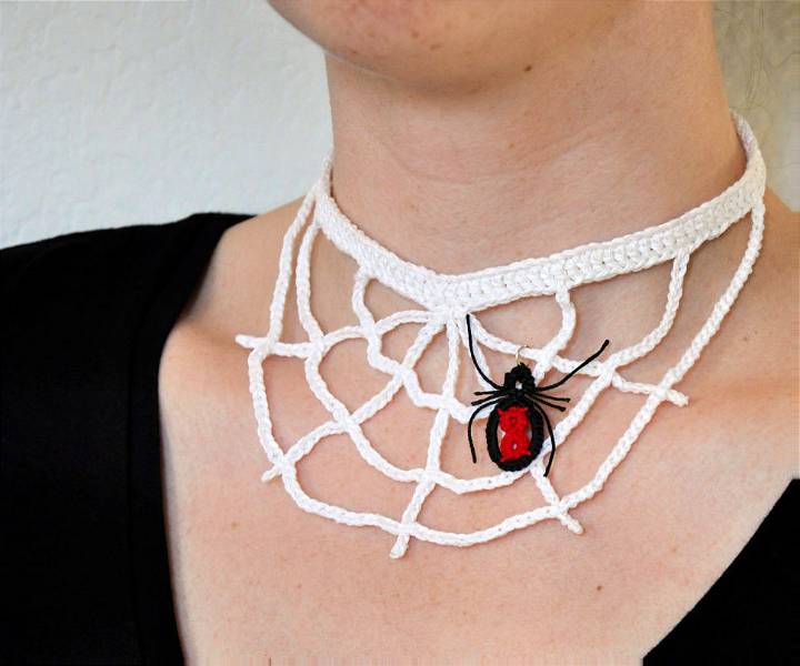 Gorgeous Crochet Spider Web Necklace Pattern