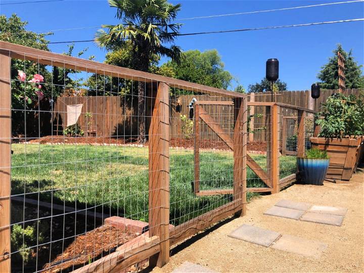 How to Build a Hog Wire Garden Fence