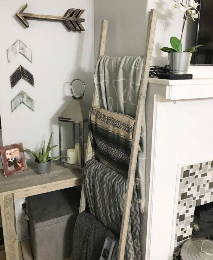 How to Build a Rustic Blanket Ladder