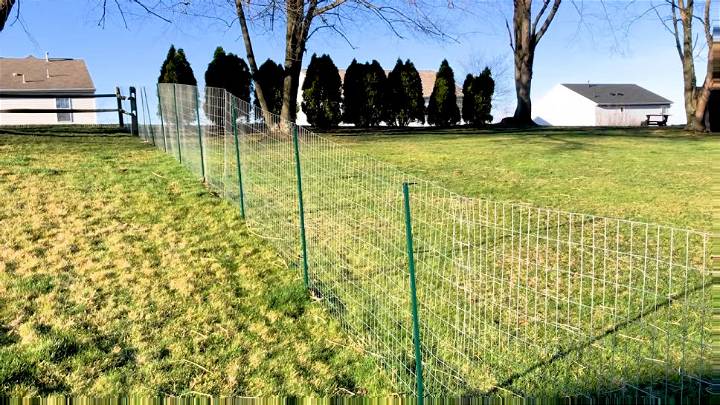 How to Install a Welded Wire Fence