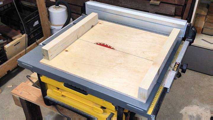 How to Make a Crosscut Sled for Table Saw