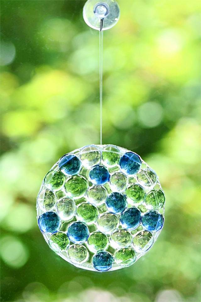 How to Make a Suncatcher With Glass Beads