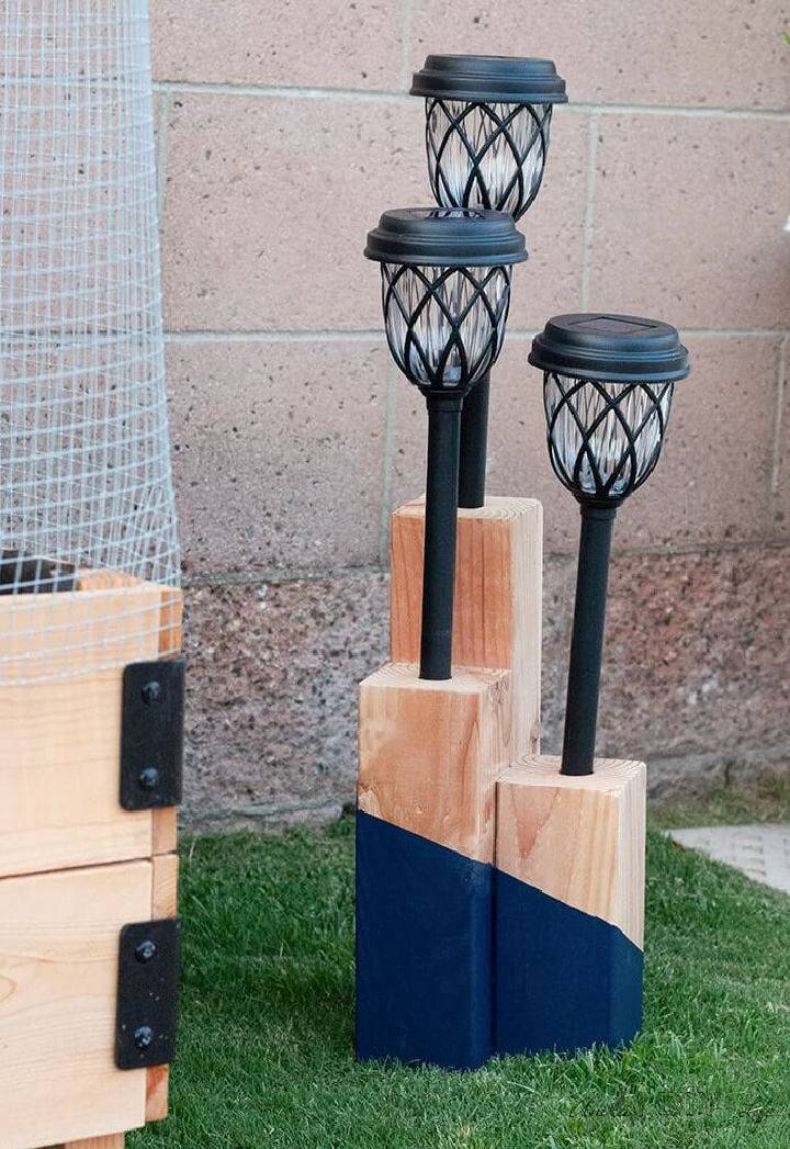 Inexpensive DIY Solar Light Post Using 4×4 Boards
