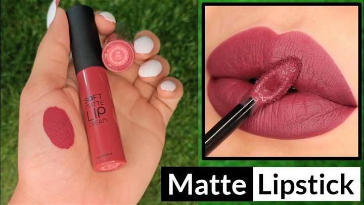 Make a Liquid Matte Lipstick Without Foundation