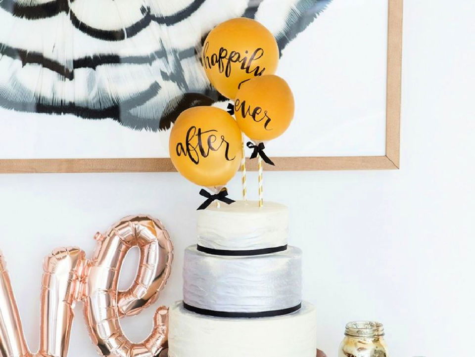 Make a Sharpie Balloon Wedding Cake Topper