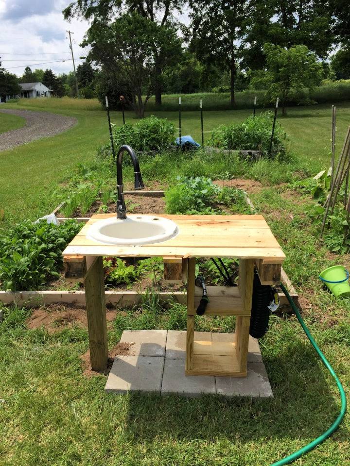 Making Your Own Outdoor Sink for the Garden
