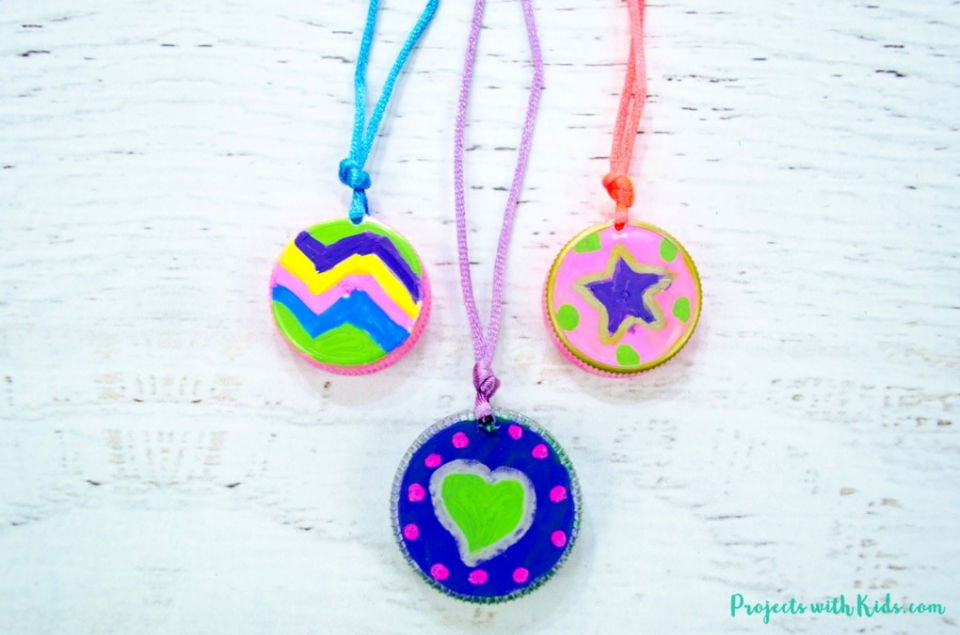 Plastic Lids Necklace Craft 