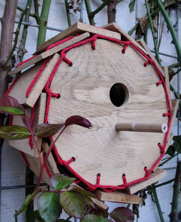 Paddlewheel Paracord Birdhouse