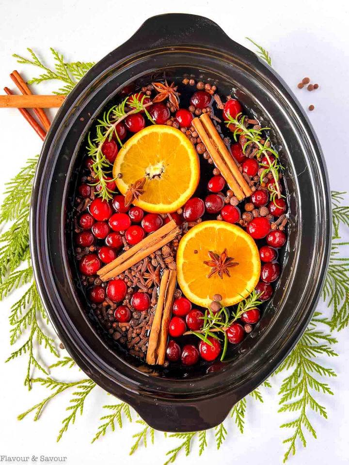 Simmering Holiday Potpourri - Step by Step Instructions