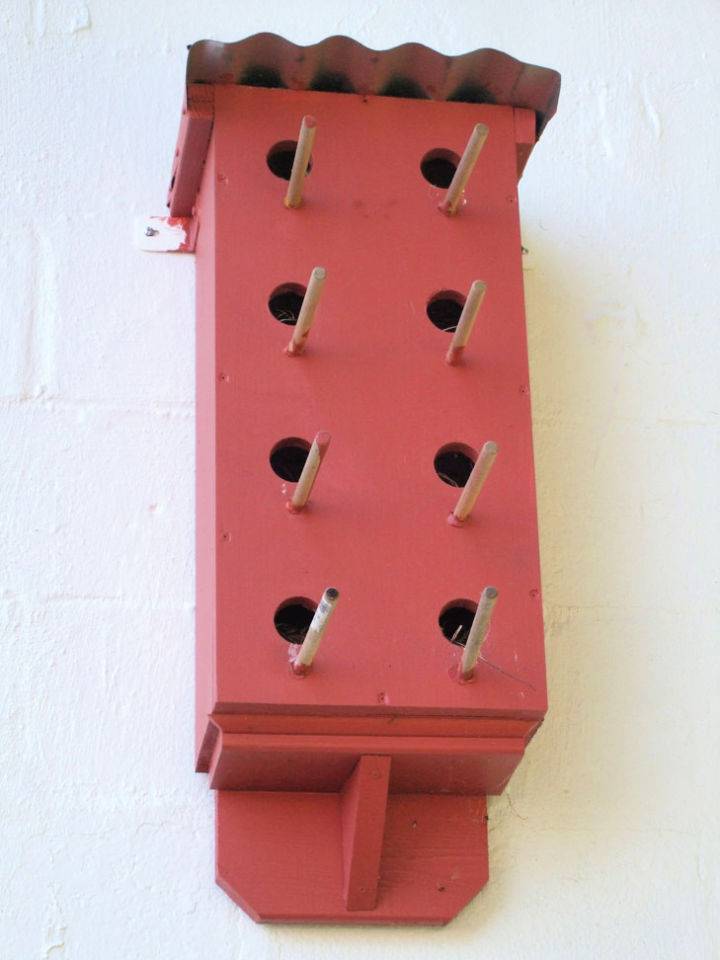 Simple DIY Wooden Birdhouse