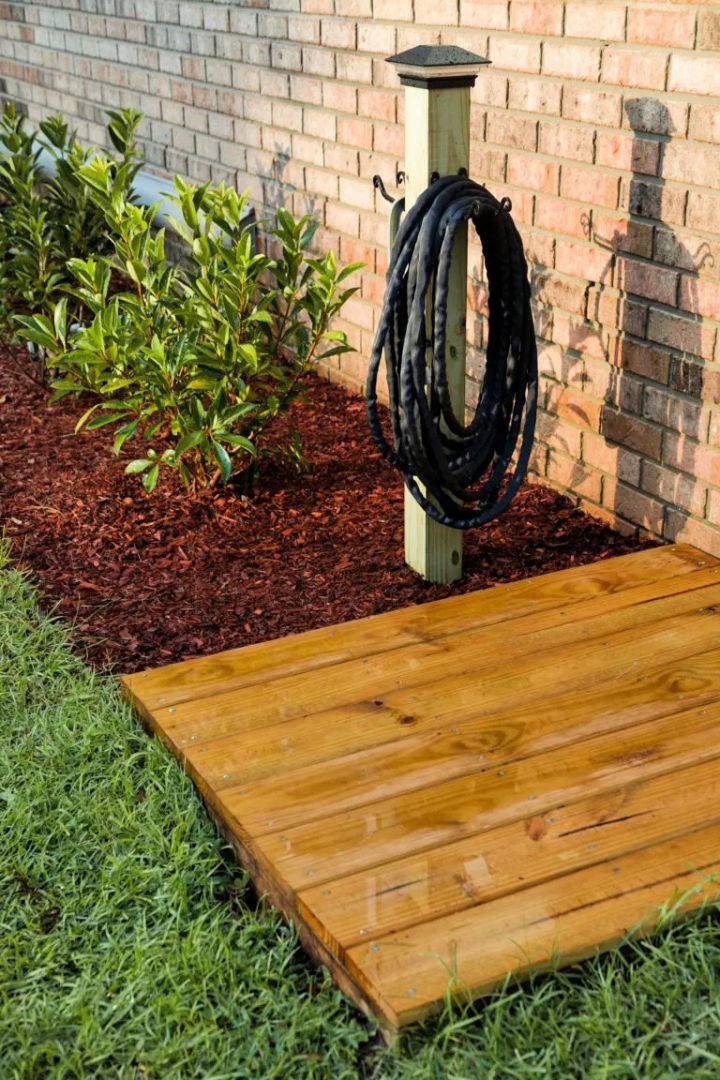 Small DIY Floating Deck for Garden