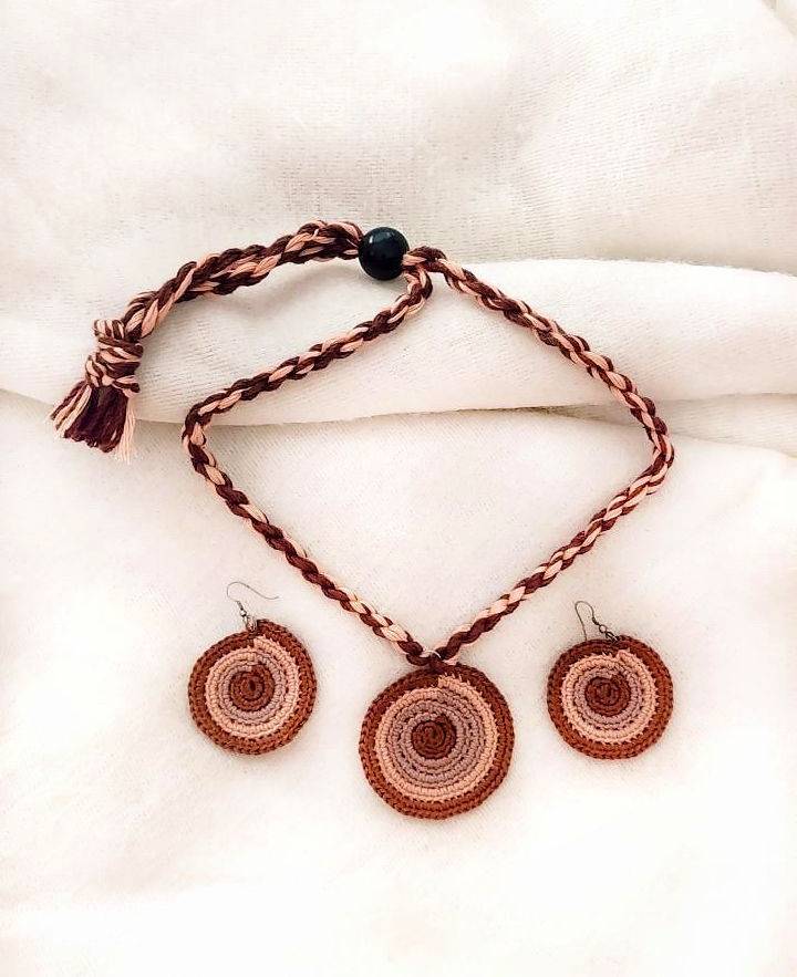 Crochet Obsessed Pendant and Earring Pattern