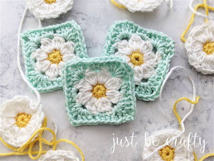 Easy Crochet Dainty Daisy Granny Square Pattern