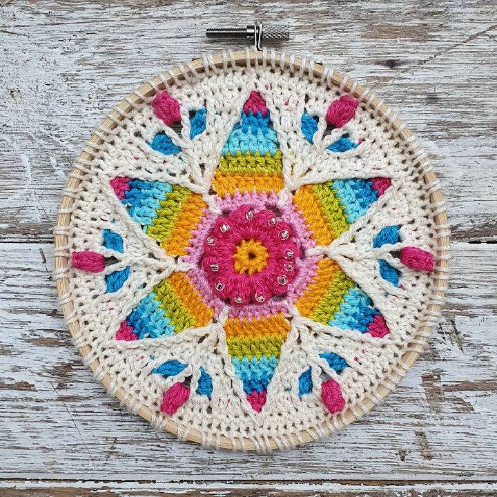 Free Crochet Fancy Nancy Mandala Pattern