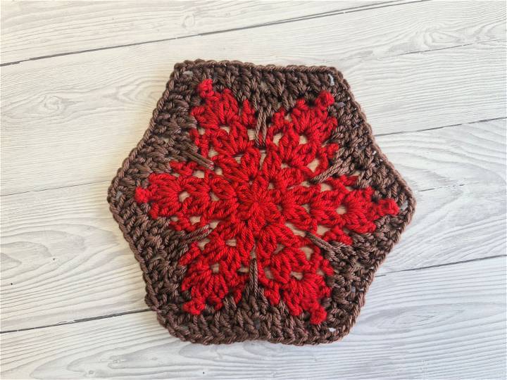 Free Crochet Pattern for Granny Snowflake Hexagon