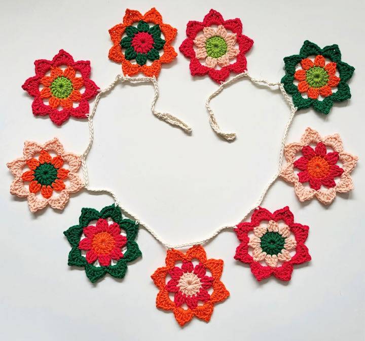 How to Make Flower Garland Free Crochet Pattern