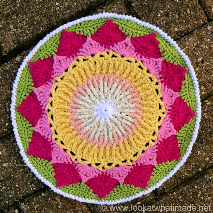 Modern Crochet King Protea Mandala Pattern