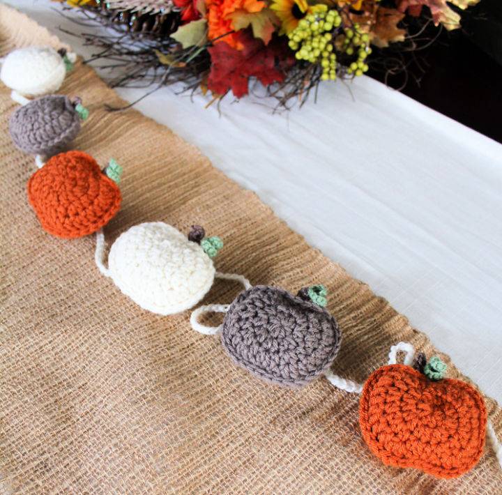 Rustic Crochet Pumpkin Garland Pattern