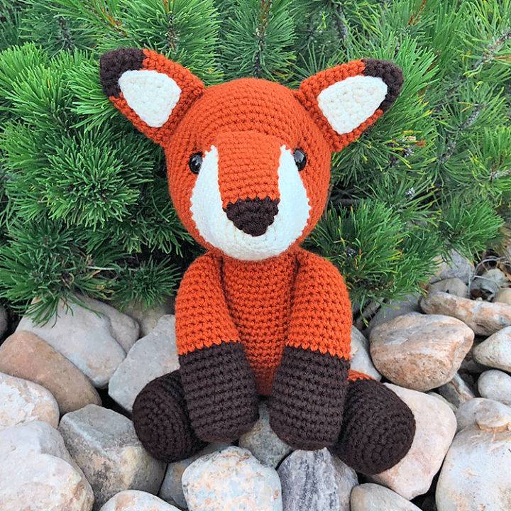 Adorable Crochet Fredric the Fox Idea