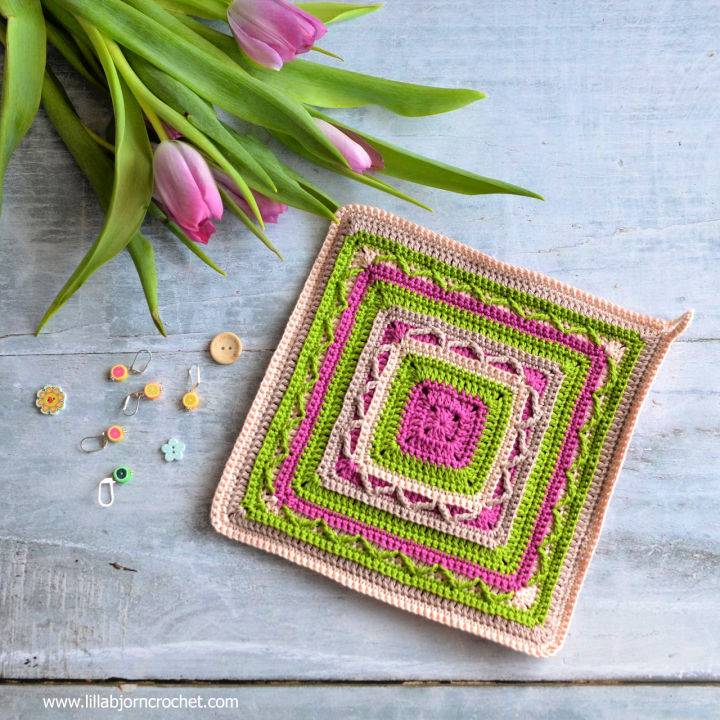 Beautiful Crochet Tulip Potholder Pattern