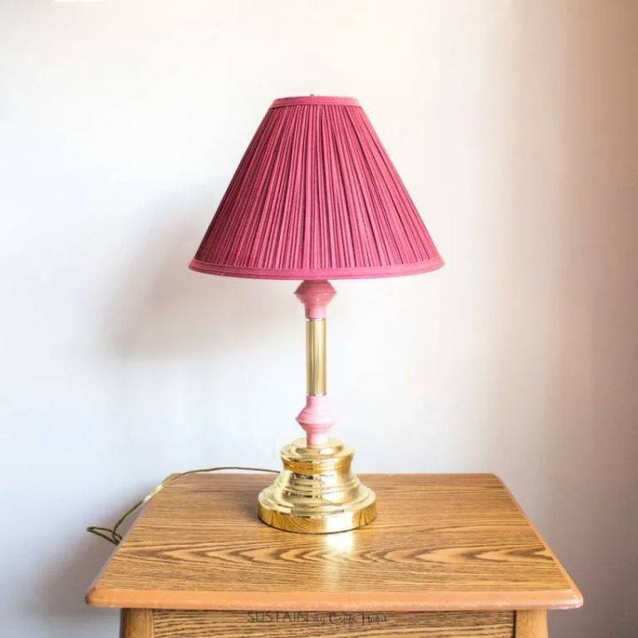 Brass Lamp Makeover With a Burlap Lampshade