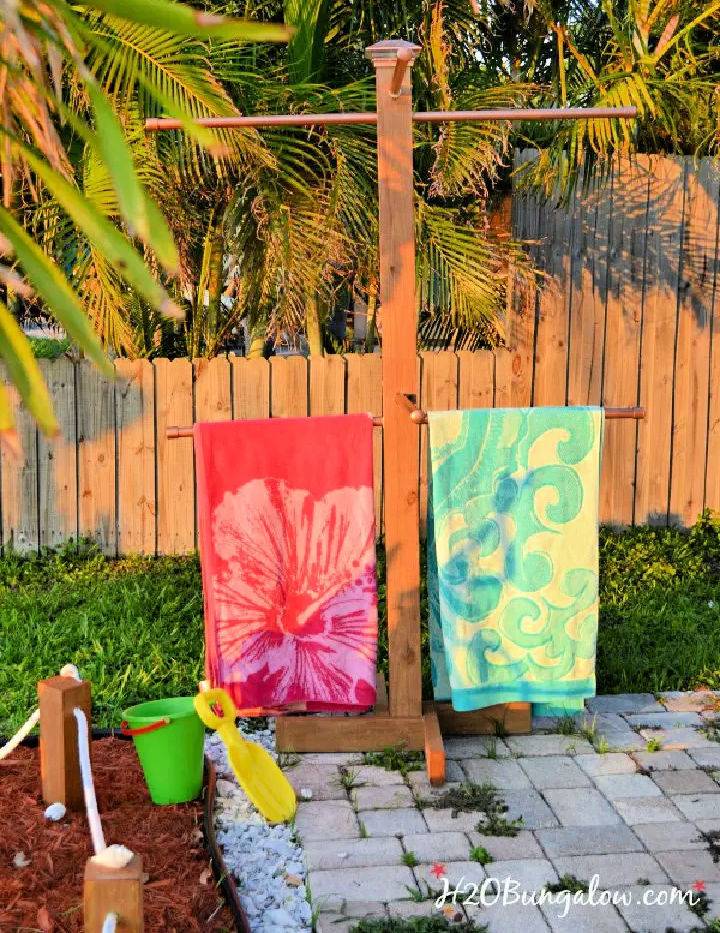 Build an Outdoor Standing Towel Rack